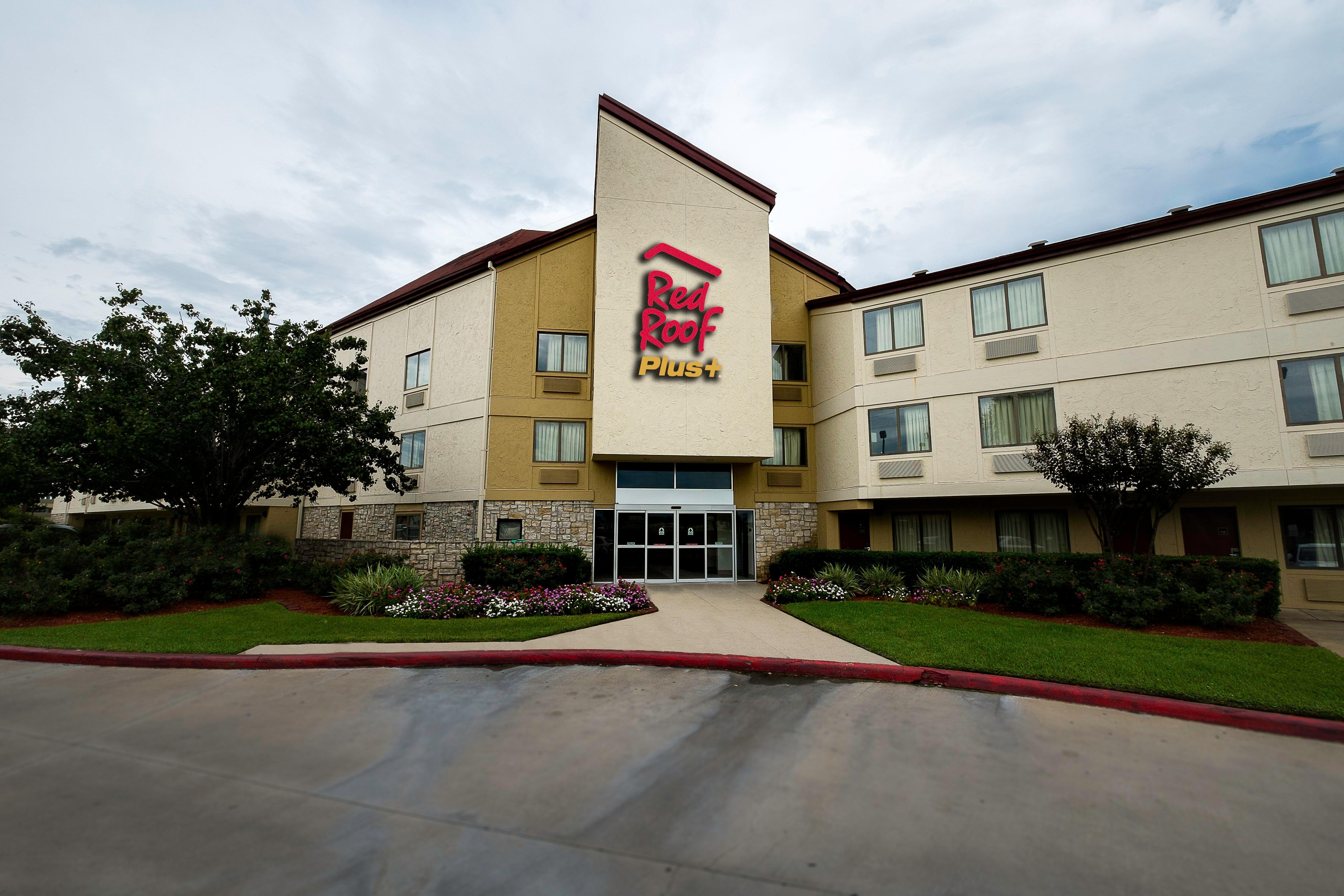 Red Roof Inn Plus+ Houston - Energy Corridor Esterno foto